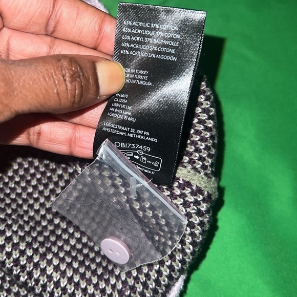 Urban Outfitters Argyle V-Neck Sweater Vest - Black, Green, Purple size Small - Picture 6 of 7